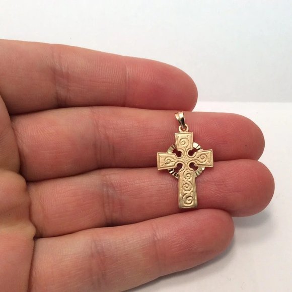 14k Solid Yellow real Gold Celtic Cross 2.00 Grams Religious Charm - Picture 5 of 8
